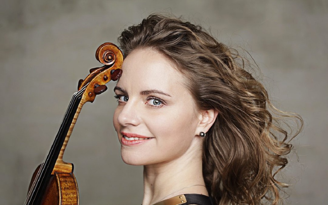 Julia Fischer Music Artist Profile